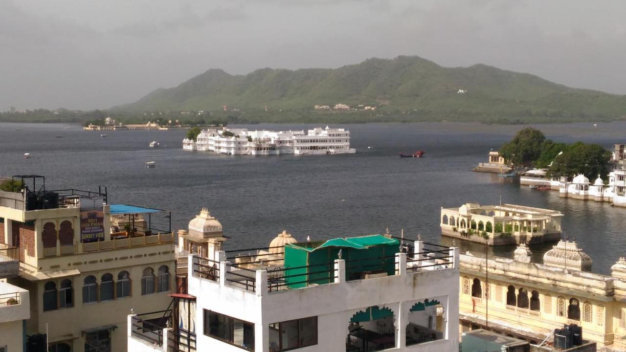 Hotel Ishwar Palace Udaipur Exterior photo