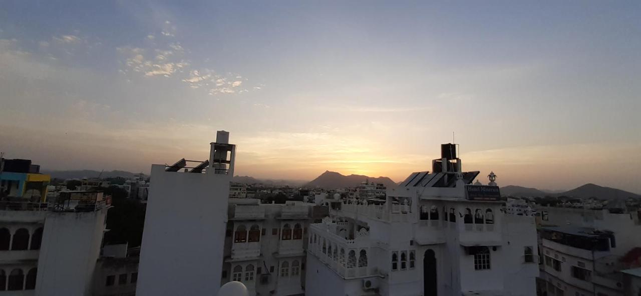 Hotel Ishwar Palace Udaipur Exterior photo